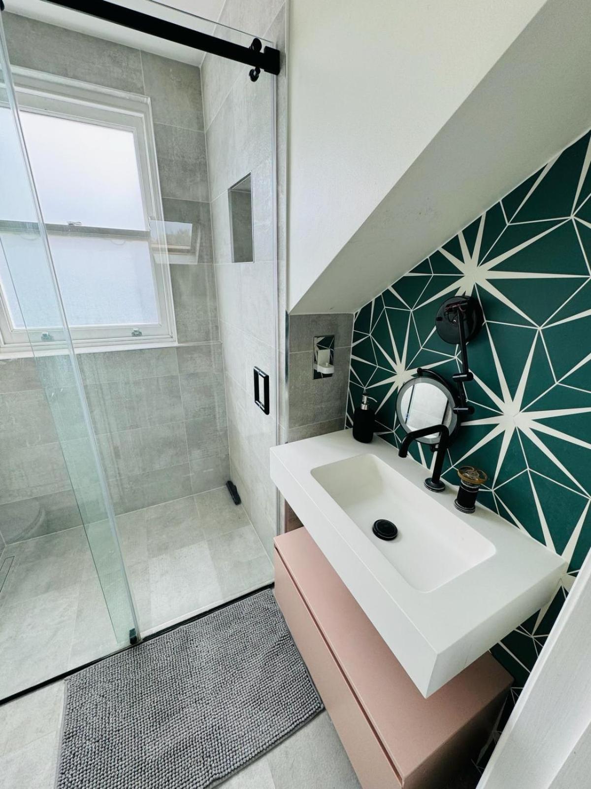 Stunning Flat In Chiswick Apartment London Exterior photo
